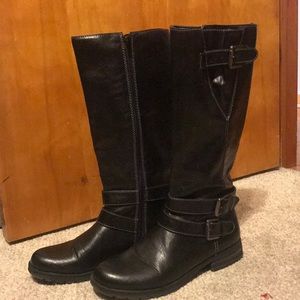 Black riding boots